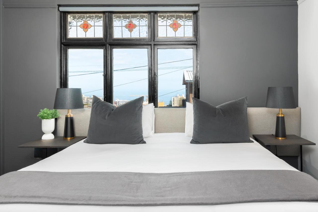One Calais Luxury *