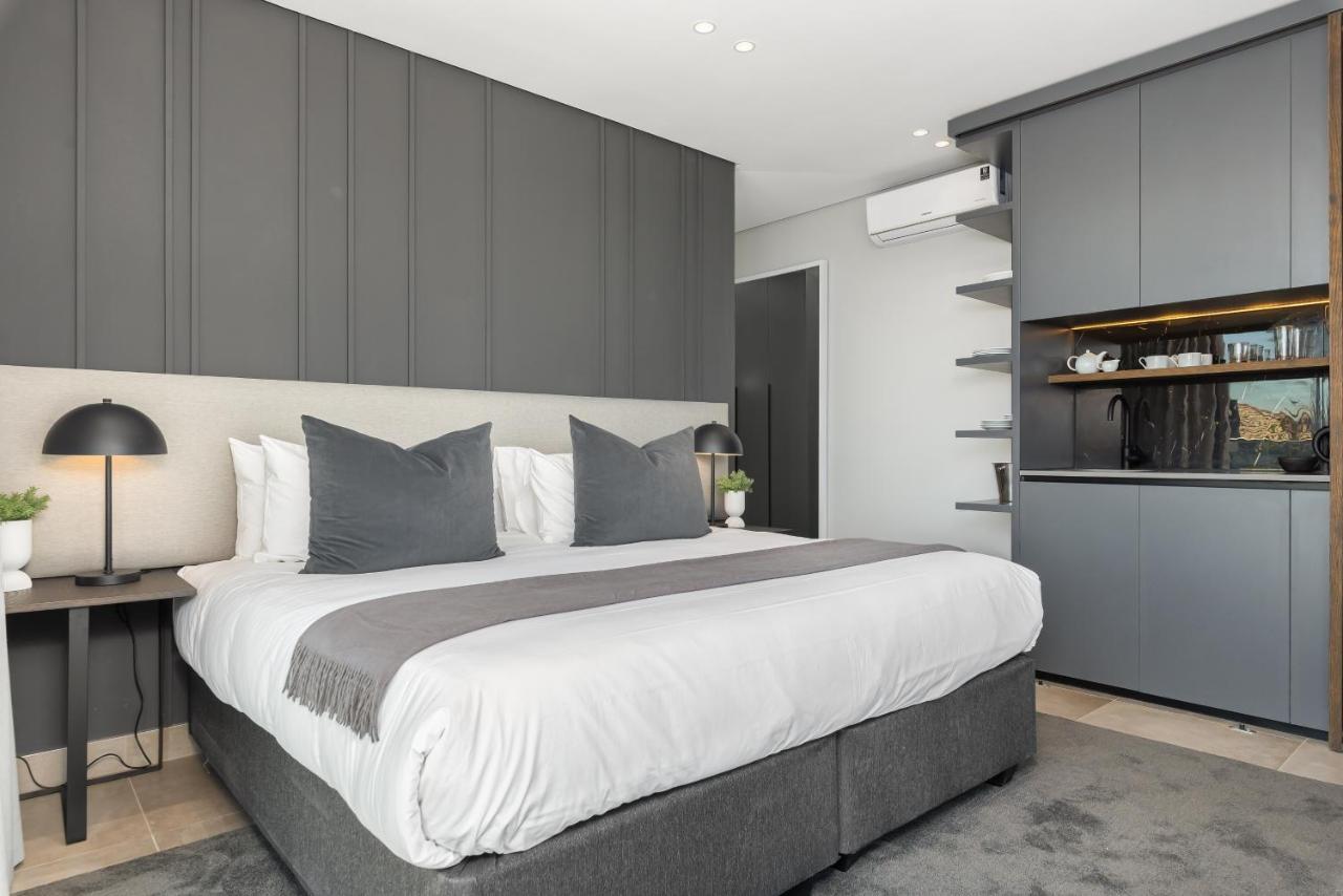 One Calais Luxury Apartment Cape Town